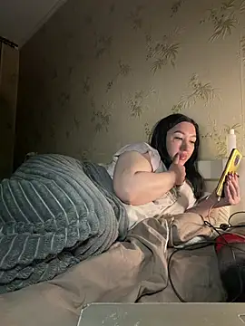 Naughtbaby 2025 online show from 03/24/26, 01:10