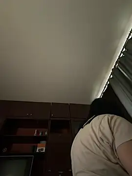 Naughtbaby 2025 online show from 04/08/26, 01:22