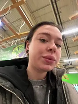 AlishaPrettyBlade online show from 03/11/26, 09:04