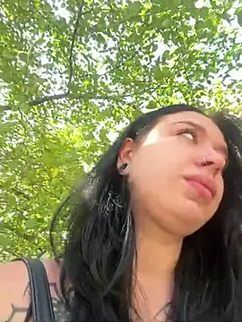 Snapshot of AlishaPrettyBlade chatting on 07/16/26, 03:12 AlishaPrettyBlade online show from 07/16/26, 03:12