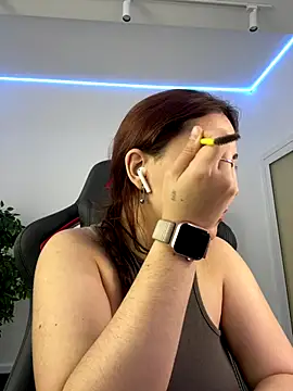 AshleySkott  online show from 10/05/25, 08:23