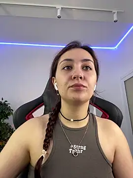 AshleySkott  online show from 10/17/25, 08:28