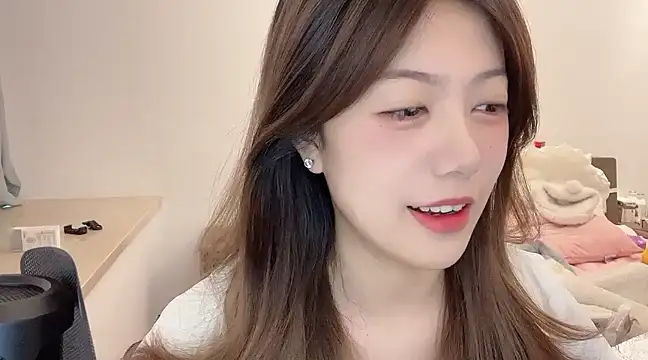 JayM584520 online show from 02/18/25, 07:21