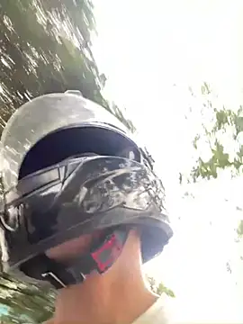 Snapshot of Boy_coll chatting on 02/18/26, 10:17 Boy coll online show from 02/18/26, 10:17