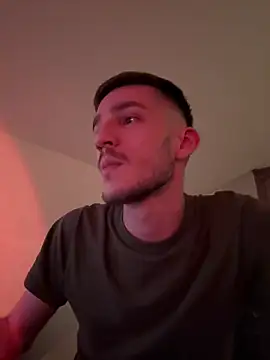 Snapshot of yoyoboy988 chatting on 03/12/25, 08:52 yoyoboy988 online show from 03/12/25, 08:52