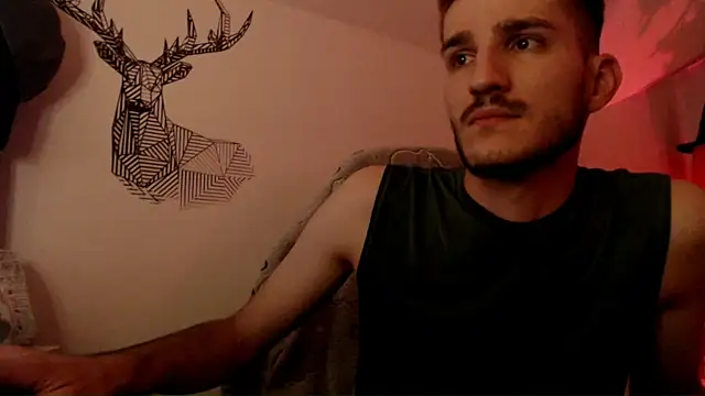 Snapshot of yoyoboy988 chatting on 09/25/25, 04:21 yoyoboy988 online show from 09/25/25, 04:21