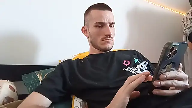yoyoboy988 online show from 06/21/26, 02:30