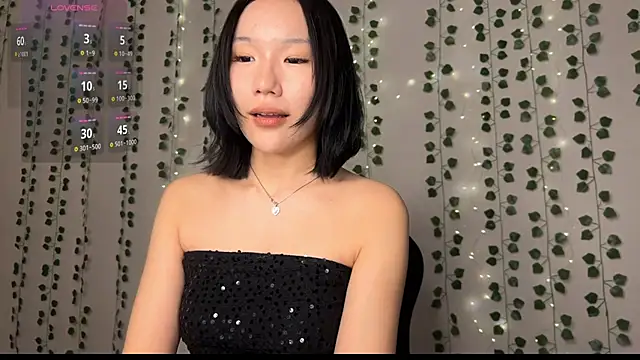 Asian Vi online show from 04/26/26, 07:44