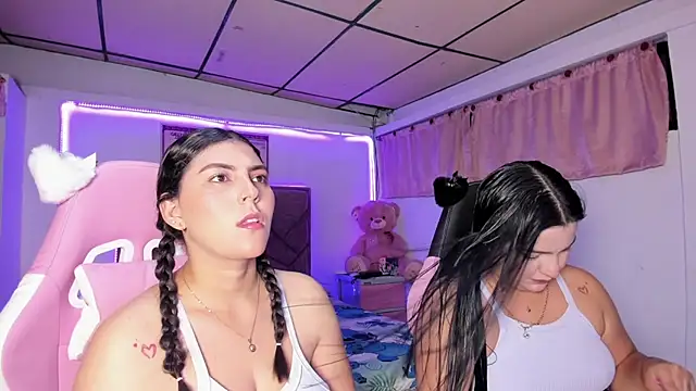 Cristal Smith20 online show from 04/18/26, 03:21