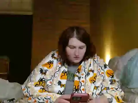 BubblyMoonie online show from 12/21/25, 02:19