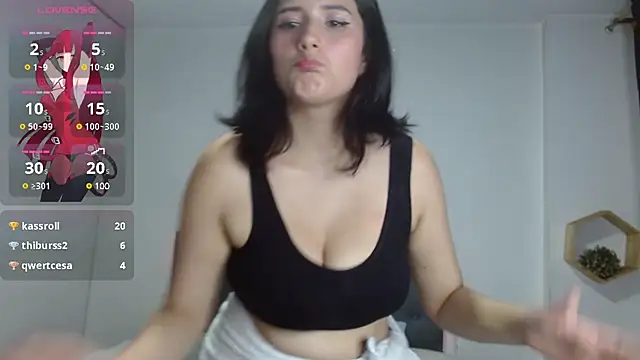 Snapshot of amy_royale chatting on 03/22/25, 05:06 amy royale online show from 03/22/25, 05:06