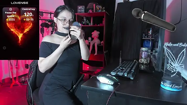 OnyxDiosaGotica online show from 10/20/25, 04:35