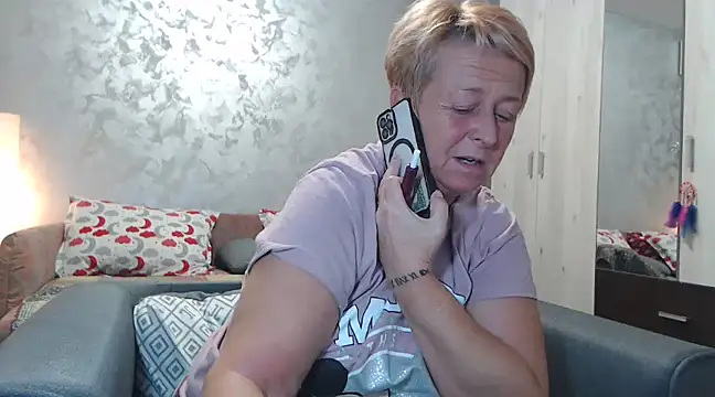 RosesandLillies online show from 01/28/25, 06:07