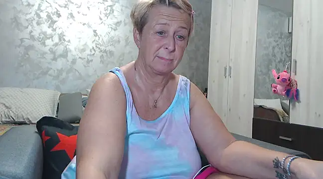 RosesandLillies online show from 02/09/25, 04:40