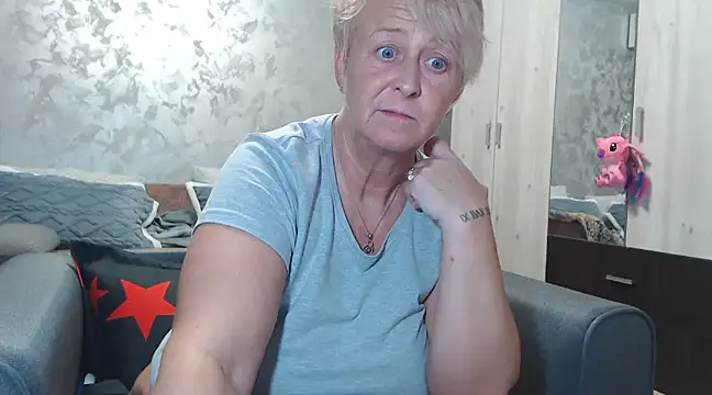 RosesandLillies online show from 02/10/25, 08:31