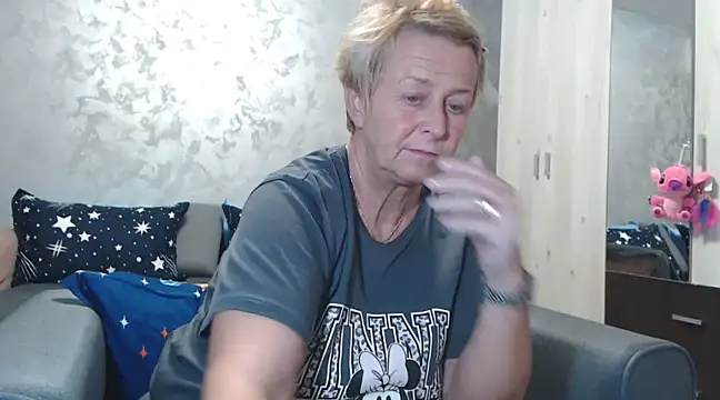 RosesandLillies online show from 03/05/25, 05:39