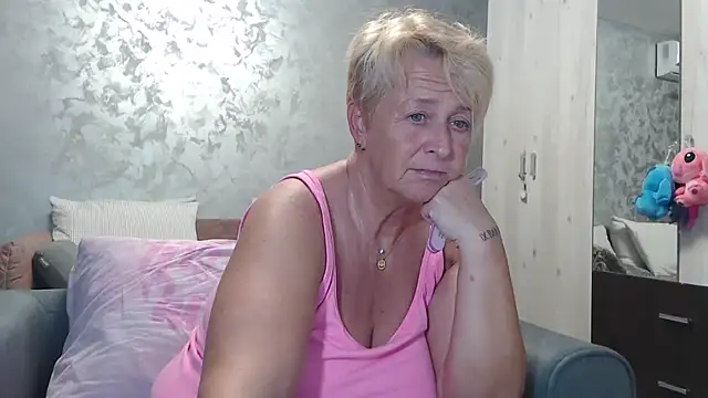 RosesandLillies online show from 09/17/25, 05:25