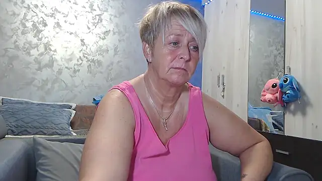 RosesandLillies online show from 01/12/26, 08:03