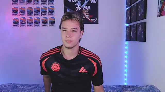 Snapshot of jack_walker190 chatting on 10/30/25, 06:04 jack walker190 online show from 10/30/25, 06:04