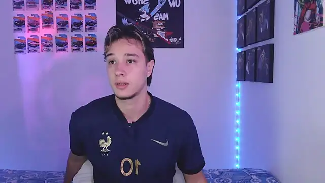 Snapshot of jack_walker190 chatting on 11/22/25, 10:03 jack walker190 online show from 11/22/25, 10:03