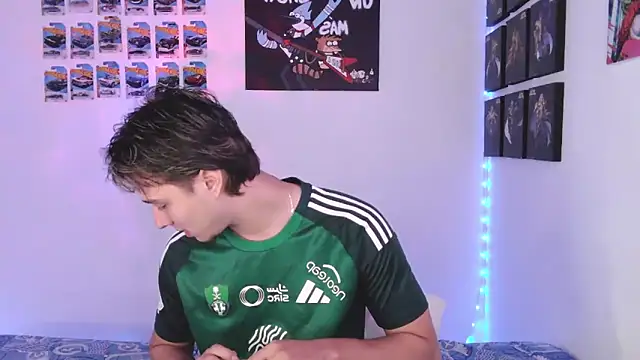 Snapshot of jack_walker190 chatting on 11/28/25, 02:53 jack walker190 online show from 11/28/25, 02:53