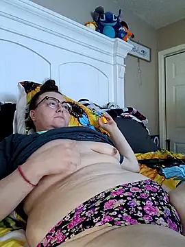 HTXBELLE online show from 09/20/25, 08:54