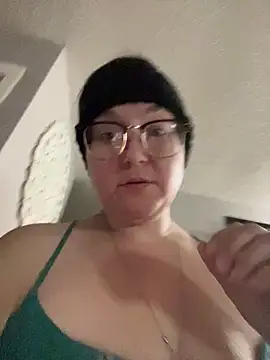 Snapshot of HTXBELLE chatting on 02/01/26, 11:42 HTXBELLE online show from 02/01/26, 11:42