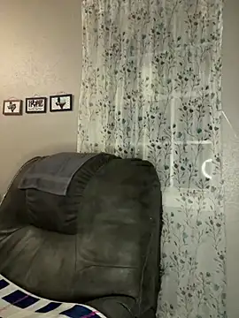 Snapshot of HTXBELLE chatting on 02/15/26, 06:32 HTXBELLE online show from 02/15/26, 06:32