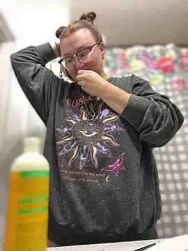 HTXBELLE online show from 03/19/26, 04:33