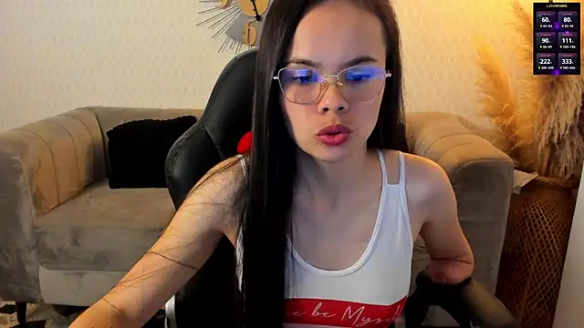 Snapshot of Kath_latorre chatting on 03/11/25, 01:12 Kath latorre online show from 03/11/25, 01:12