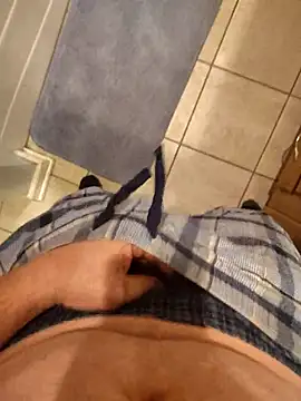 Cummaker69 online show from 11/28/25, 10:56