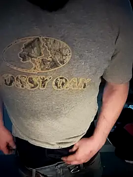 Cummaker69 online show from 12/23/25, 04:43