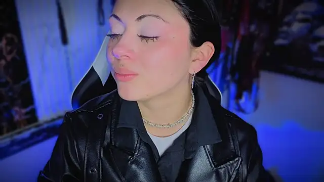 Guxplo  online show from 04/15/26, 02:46