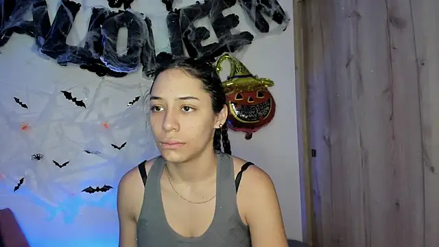 TANIA 06 online show from 10/31/25, 01:12