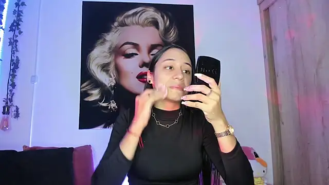 TANIA 06 online show from 11/10/25, 01:10