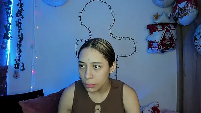 TANIA 06 online show from 12/15/25, 01:04