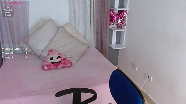 emily-777 online show from 03/18/25, 10:58