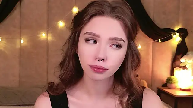 Sierra Fane online show from 11/08/25, 05:51