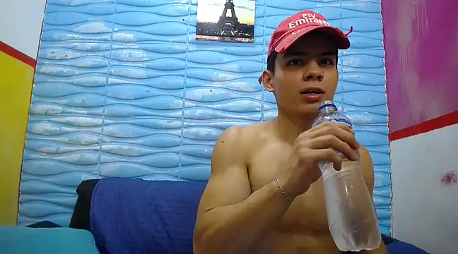 seigfried0 online show from 03/06/25, 10:36