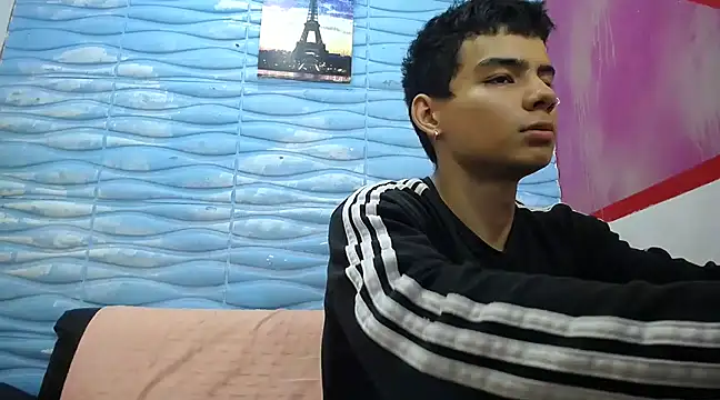 seigfried0 online show from 03/18/25, 08:15