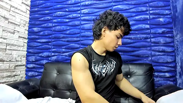 seigfried0 online show from 02/16/26, 12:40