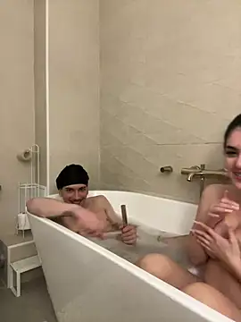 Snapshot of NaomiMulan chatting on 03/18/25, 11:09 NaomiMulan online show from 03/18/25, 11:09