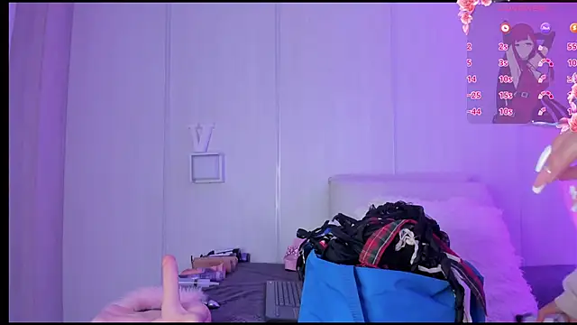 sasha riverss online show from 10/27/25, 07:40