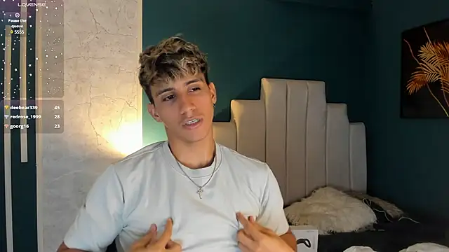 Snapshot of Allex_Cano chatting on 03/03/25, 09:22 Allex Cano online show from 03/03/25, 09:22