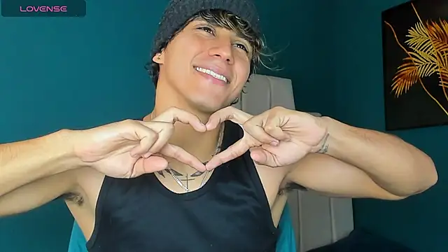 Snapshot of Allex_Cano chatting on 09/28/25, 11:10 Allex Cano online show from 09/28/25, 11:10