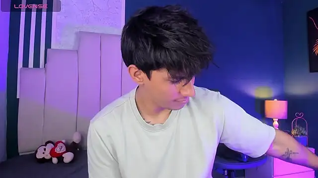 Snapshot of Allex_Cano chatting on 11/16/25, 11:16 Allex Cano online show from 11/16/25, 11:16