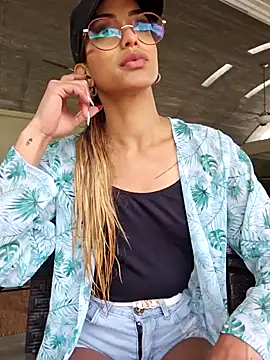 EmmyCortez online show from 03/11/25, 09:48