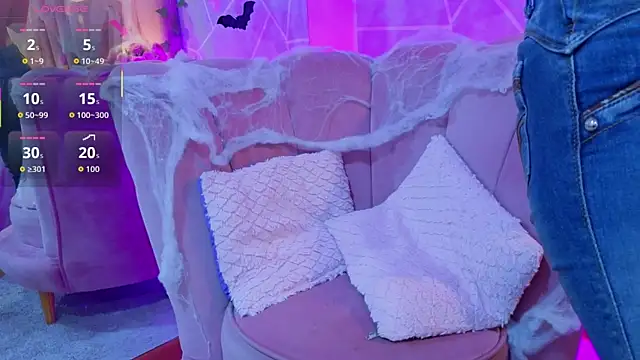 EmmyCortez online show from 10/31/25, 11:44