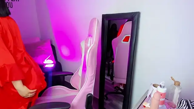 Zamira Taylor online show from 03/19/25, 08:43