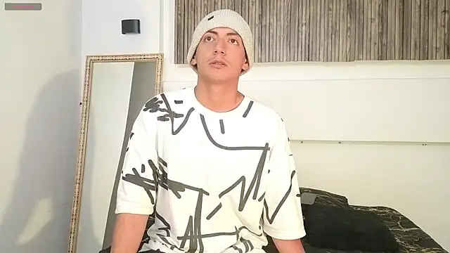 aron and paula online show from 09/25/25, 02:48